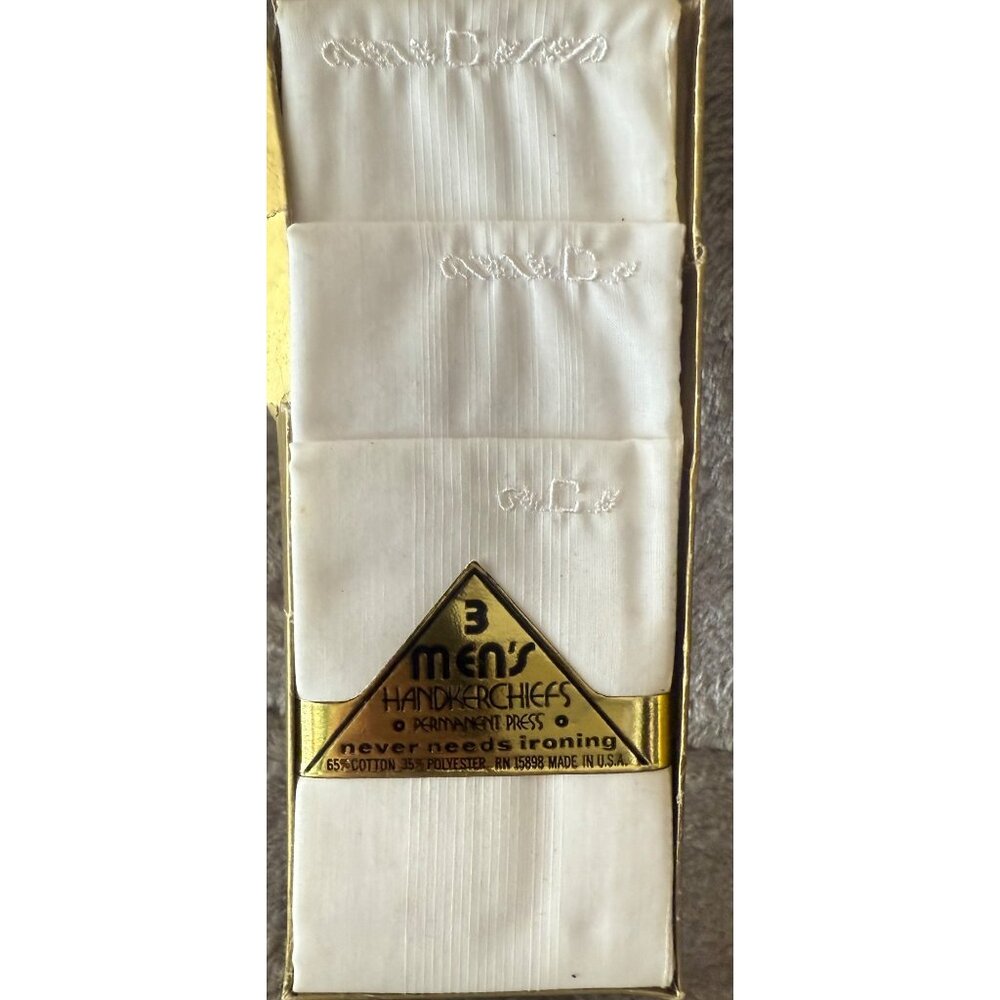 3 Mens Monogrammed Handkerchiefs Permanent Press 65% Cotton 35% Polyester Never